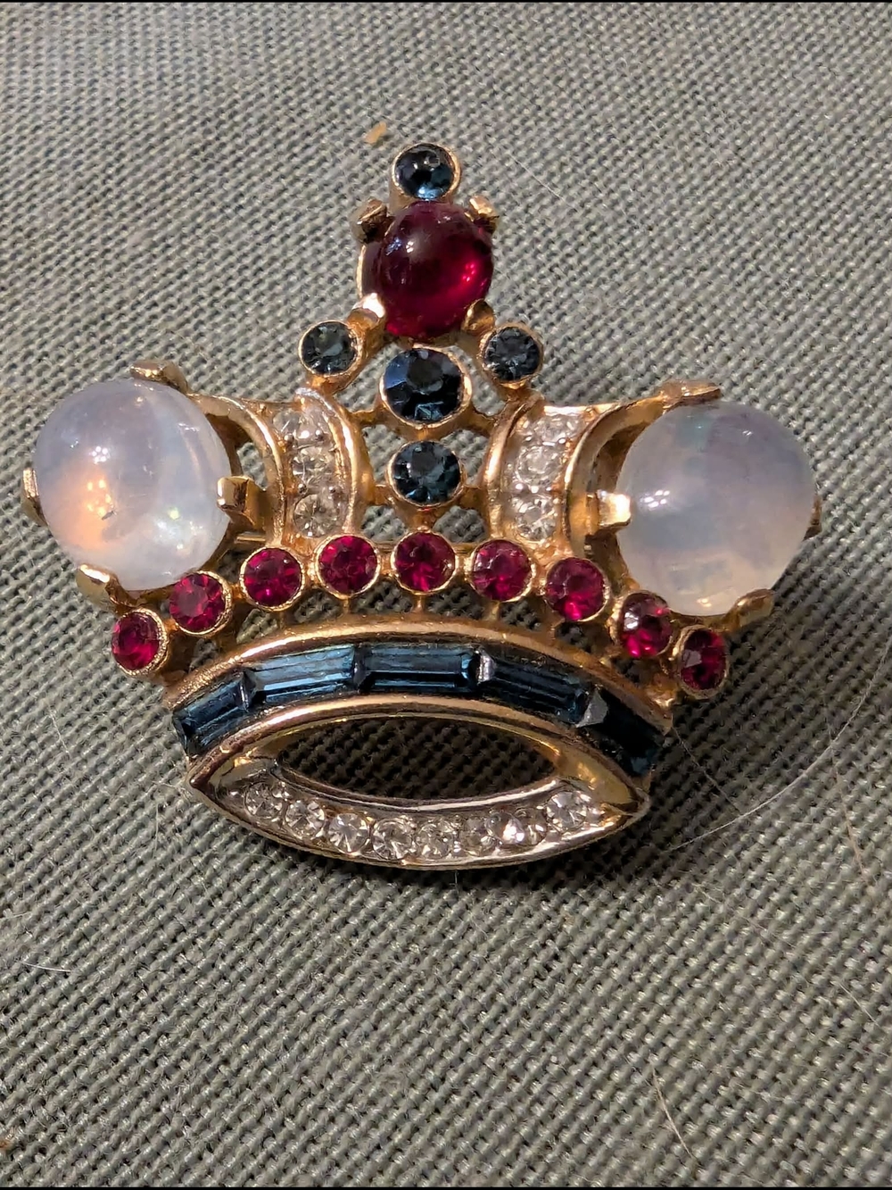 Crown Trifari Alfred Philippe Crown Brooch with Red, Blue and Opalescent Stones